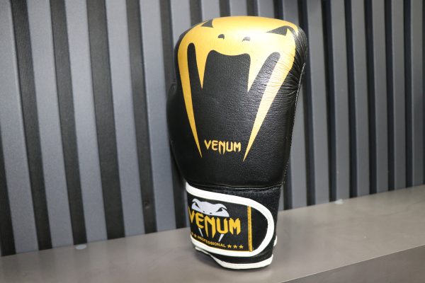 دستکش چرم اورجینال Venum
